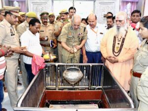 Aughadnath Temple : एडीजी मेरठ जोन भानु भास्कर ने बाबा औघड़नाथ मंदिर का निरीक्षण कर सुरक्षा व्यवस्थाओं को परखा, आवश्यक निर्देश दिए ?