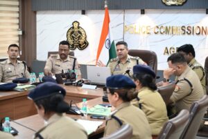 Review meeting : पुलिस आयुक्त दीपक कुमार ने अपराध समीक्षा बैठक में कानून व्यवस्था और सुरक्षा को सर्वोच्च प्राथमिकता बताया ?