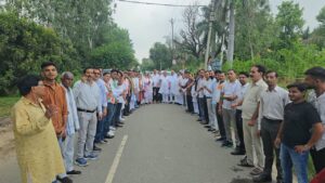 Grand convoy : पूर्व राज्यपाल सत्यपाल मलिक की पुण्यतिथि पर हापुड़ से कांग्रेस कार्यकर्ताओं का बागपत के लिए भव्य काफिला रवाना ?