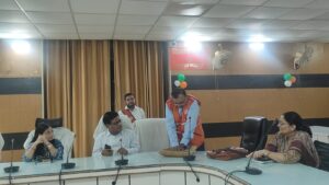 Blood Donation : विकास भवन में रक्तदान जागरूकता गोष्ठी एवं सीपीआर प्रशिक्षण आयोजित, अधिकारियों-कर्मचारियों ने लिया जीवनरक्षा का संकल्प ?