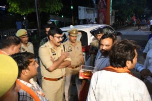 Police personnel : एसपी सूरज राय ने कांवड़ मार्ग का निरीक्षण कर सुरक्षा यातायात व्यवस्था परखी, पुलिसकर्मियों को दिए निर्देश ?