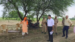 DM's tough stance : लघु सेतु निर्माण में लापरवाही पर डीएम का सख्त रुख, गुणवत्ता से समझौता नहीं समयसीमा में काम पूरा करें