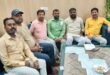 Submitted a memorandum : शिक्षणेत्तर कर्मचारियों ने कैशलेस चिकित्सा सुविधा की मांग को लेकर विधायक को ज्ञापन सौंपा