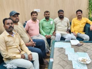 Submitted a memorandum : शिक्षणेत्तर कर्मचारियों ने कैशलेस चिकित्सा सुविधा की मांग को लेकर विधायक को ज्ञापन सौंपा