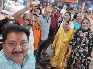 Service to Kanwariyas : दूसरी सोमवारी पर बाबाधाम में उमड़ा आस्था का सैलाब, स्वदेशी जागरण मंच ने की कांवरियों की सेवा ?