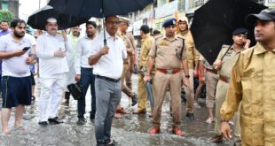 Caused by waterlogging : भारी बारिश के बीच DM-SSP ने कांवड़ मार्गों का लिया जायजा, जलभराव से कराई पानी की निकासी ?