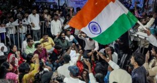 Final barricading : 17 दिन से आंदोलनरत छात्रों का विधानसभा मार्च, वाटर कैनन के बीच आखिरी बैरिकेडिंग तक पहुंचे ?