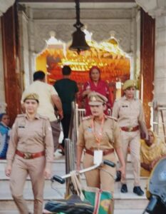Aruna Roy : शिवरात्रि से पहले महिला थाना प्रभारी अरुणा राय ने मंदिर पहुंचकर सुरक्षा व्यवस्था का लिया जायजा ?