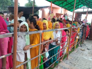 Bhandara organized : हापुड़ के नान गांव में राठेश्वर महादेव मंदिर पर श्रद्धालुओं ने किया जलाभिषेक, विशाल भंडारा आयोजित ?