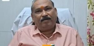 Peepal and Bilva leaves : मोबाइल कवर में तुलसी, पीपल और बिल्वपत्र रखने से रेडिएशन का असर घटाने का दावा, KGMU में रील्स लत पर इलाज ?