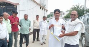 Basti Sadar MLA : शिक्षणेत्तर कर्मचारियों की मांगों को लेकर बस्ती सदर विधायक को सौंपा ज्ञापन ?