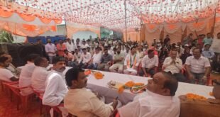 Hundreds of people turned out : कांग्रेस जिलाध्यक्ष राकेश त्यागी ने दिखाई संगठन की ताकत, ग्राम सिखेड़ा में संगठन सृजन अभियान की बैठक में उमड़ा सैकड़ों लोगों का हुजूम ?
