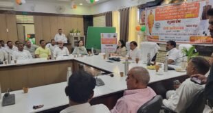 Dividend : हापुड़ में उचित दर विक्रेताओं के लाभांश वृद्धि कार्यक्रम का हुआ सजीव प्रसारण, 90 से बढ़कर 125 रुपये प्रति कुंतल हुआ लाभांश ?