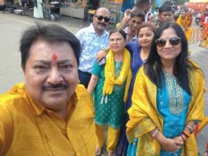 Falahari Jalebi : श्रद्धा और आस्था के महाकुंभ में कांवरियों की सेवा में जुटा स्वदेशी जागरण मंच, तीसरी सोमवारी पर बांटी फलाहारी जलेबी ?