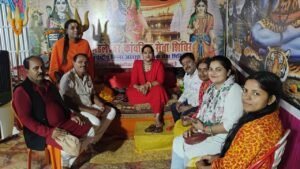 Center of Service : देवघर में किन्नर अखाड़े का महामंडलेश्वर कांवरिया सेवा शिविर बना श्रद्धा और सेवा का केंद्र ?