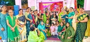 Women enjoyed the swings : हरियाली तीज महोत्सव प्रथम दिवस में निकली पालकी यात्रा तथा झूलों पर झूमीं महिलाएं