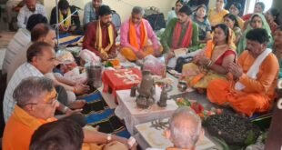Grand Community Feast :  हर महादेव के जयघोष से गूंजा भाजपा कार्यालय, रुद्राभिषेक के साथ हुआ विशाल भंडारा ?