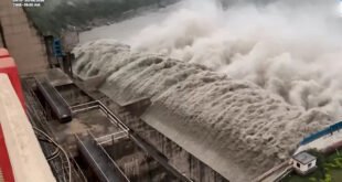 Many houses were washed away : जम्मू-कश्मीर में 14 जगहों पर बादल फटने से तबाही, राजौरी में चार लोगों की मौत, कई घर बहे ?