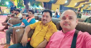 Devotees sway in ecstasy : शिवलोक परिसर में गूंजा हर-हर महादेव, कमल नयन पाण्डेय की भक्तिमय प्रस्तुति से झूमे श्रद्धालु ?