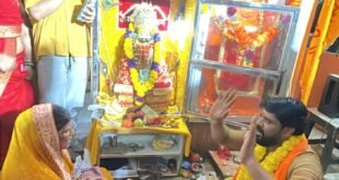 Shower of flowers : पार्षद योगेन्द्र शर्मा यश ने निकाली पवित्र निशान यात्रा, पुष्प वर्षा से हुआ भव्य स्वागत ?