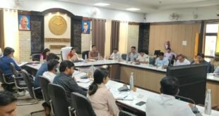 Officials : जिलाधिकारी ने पर्यावरण संरक्षण, पौधरोपण और गंगा स्वच्छता कार्यों में तेजी लाने के अधिकारियों को दिए निर्देश ?