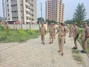 Instruction : पुलिस अधीक्षक कृष्ण कुमार ने नवीन पुलिस लाइन का निरीक्षण कर निर्माण कार्यों की प्रगति जांची और दिए निर्देश ?
