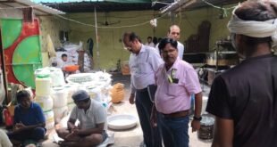 Notice issued : सिंघल स्वीट्स पर खाद्य सुरक्षा विभाग की छापेमारी, खाद्य पदार्थों के नमूने लिए, संचालक को नोटिस जारी ?