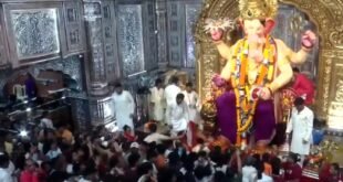 An outpouring of faith  : गणेशोत्सव की धूम : मुंबई में लालबागचा राजा के दरबार में उमड़ा आस्था का सैलाब ?