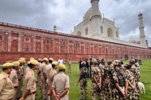 Major mock drill : ताजमहल की सुरक्षा को लेकर बड़ी मॉक ड्रिल, आतंकी हमले की स्थिति से निपटने का हुआ अभ्यास ?