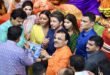 Shahrukh Khan : लालबागचा राजा के दरबार में पहुंचे शाहरुख खान, पत्नी गौरी और बेटी सुहाना भी आईं नजर ?
