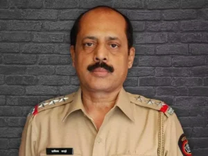 Former police officer : एंटीलिया बम धमकी और मनसुख हिरेन हत्याकांड में सचिन वाजे को जमानत, पांच साल से जेल में था पूर्व पुलिस अधिकारी