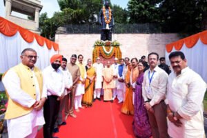 CM Yogi : गृह मंत्री के रूप में गोविंद बल्लभ पंत ने भाषाई संघर्ष का समाधान कर हिंदी को दिलाया सम्मान : सीएम योगी ? 