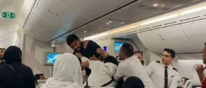 Crowded passengers : फ्लाइट में बीच आसमान में भिड़े यात्री, मारपीट का वीडियो वायरल ?