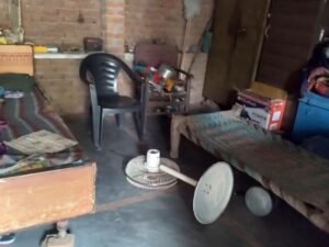 Vandalized the house : हीमपुर दीपा में बंद मकान का ताला तोड़कर घुसे अज्ञात चोर, घर में की तोड़फोड़ ?