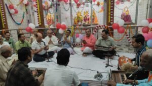 Krishna-like through Sankirtan : मोटेश्वर महादेव मंदिर परिसर में भजन संध्या और संकीर्तन से कृष्णमय हुआ पूरा वातावरण ?