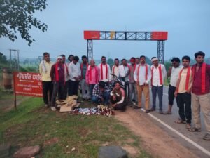 Illicit liquor : दमोह में संगठन की सूचना पर पुलिस ने अवैध शराब की बड़ी खेप पकड़ी, दो आरोपी वाहन सहित गिरफ्तार किए