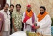 Haji Tasleem : इंजी. शादाब हैदर को सपा युवजन सभा का जिलाध्यक्ष बनने पर विधायक हाजी तस्लीम ने सम्मानित किया