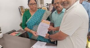 Minister of State Krishna : शिक्षणेत्तर कर्मचारियों को मुख्यमंत्री कैशलेस योजना में शामिल करने की मांग, प्रतिनिधिमंडल ने राज्यमंत्री कृष्णा पासवान को सौंपा ज्ञापन