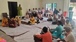 Devotional atmosphere : रेडक्रास भवन में भक्तिमय वातावरण के बीच हुआ सांगीतमयी सुंदरकांड, श्रद्धालुओं ने लिया प्रसाद