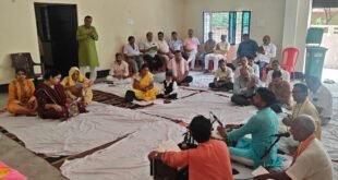 Devotional atmosphere : रेडक्रास भवन में भक्तिमय वातावरण के बीच हुआ सांगीतमयी सुंदरकांड, श्रद्धालुओं ने लिया प्रसाद