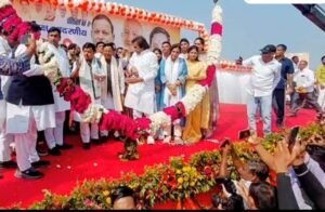 National President : बुलडोजर से माला पहनाकर भाजपा के राष्ट्रीय अध्यक्ष नितिन नवीन का स्वागत, अध्यक्ष बनने के बाद पहली बार पहुंचे मेरठ