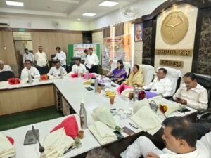 Clean the ganga : सेवा संकल्प अभियान के तहत बृजघाट गंगा तट पर चला स्वच्छता अभियान, विधायक ने गंगा को स्वच्छ रखने का दिया संदेश