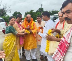 Ceremony organized : भाजपा जिला प्रभारी संत विलास शिवहरे के प्रथम आगमन पर कार्यकर्ताओं ने किया भव्य स्वागत समारोह आयोजित