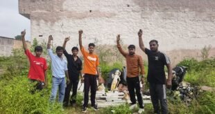 Sculptors : हापुड़ में खाली प्लॉट में मिली भगवान की मूर्ति, हिन्दू रक्षा दल ने जताया विरोध; मूर्तिकारों पर कार्रवाई की मांग