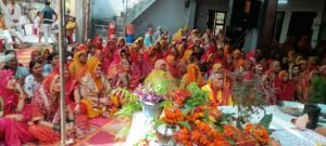 Crowd of devotees : पितृ पक्ष के उपलक्ष्य में रामपुर में श्रीमद्भागवत कथा का आयोजन, कलश यात्रा में उमड़ी श्रद्धालुओं की भीड़