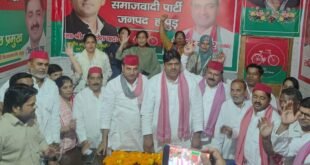 Raised questions : हापुड़ में सपा ने किया नवनियुक्त जिला प्रभारी ओमपाल गुर्जर का स्वागत, मतदाता सूची को लेकर उठाए सवाल ?
