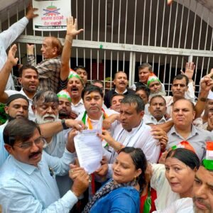Raised the issue : भारी बारिश के बीच कांग्रेस का प्रदर्शन, मतदाता अधिकार और चुनावी पारदर्शिता का मुद्दा उठाया