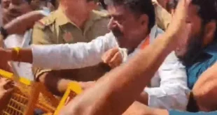 Eco Garden : लखनऊ में मुख्य चुनाव आयुक्त ज्ञानेश कुमार के खिलाफ सपा कार्यकर्ताओं का प्रदर्शन, पुलिस ने हिरासत में लेकर ईको गार्डन भेजा