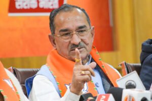 Speech : मदन राठौड़ ने 'हम पाकिस्तान के साथ' वाली टिप्पणी पर दी सफाई, बोले- 'वायरल क्लिप में उनके भाषण का पूरा संदर्भ नहीं' ?