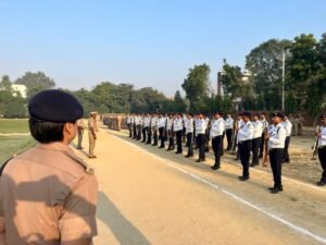 ASP (Rural) : आगामी त्योहारों को लेकर जौनपुर पुलिस अलर्ट, एएसपी ग्रामीण ने पुलिस लाइन में परखी तैयारियां ?